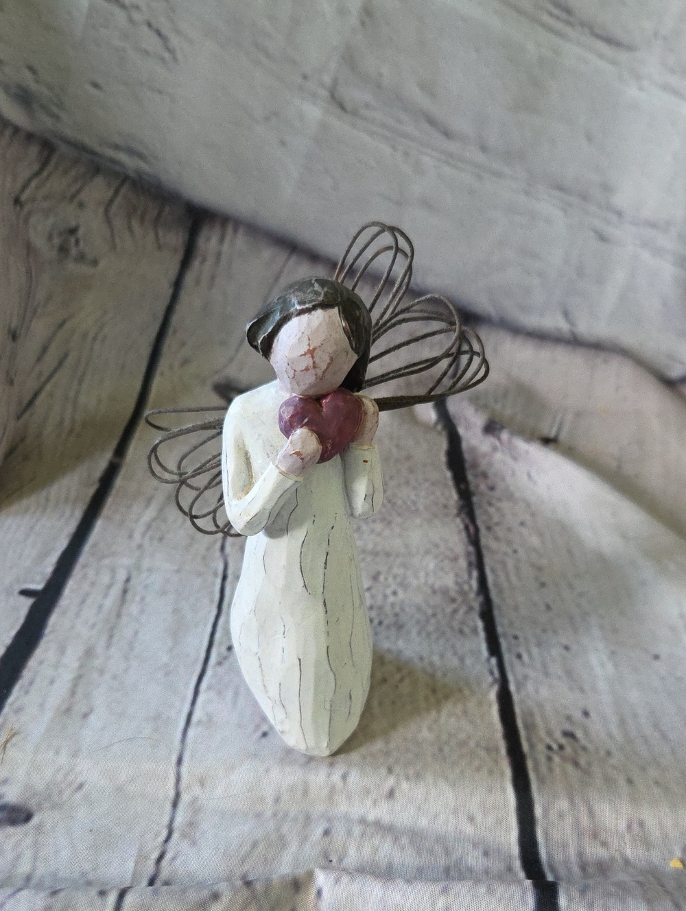 Demdaco Willow Tree White Angel Sculpture with Pink Heart